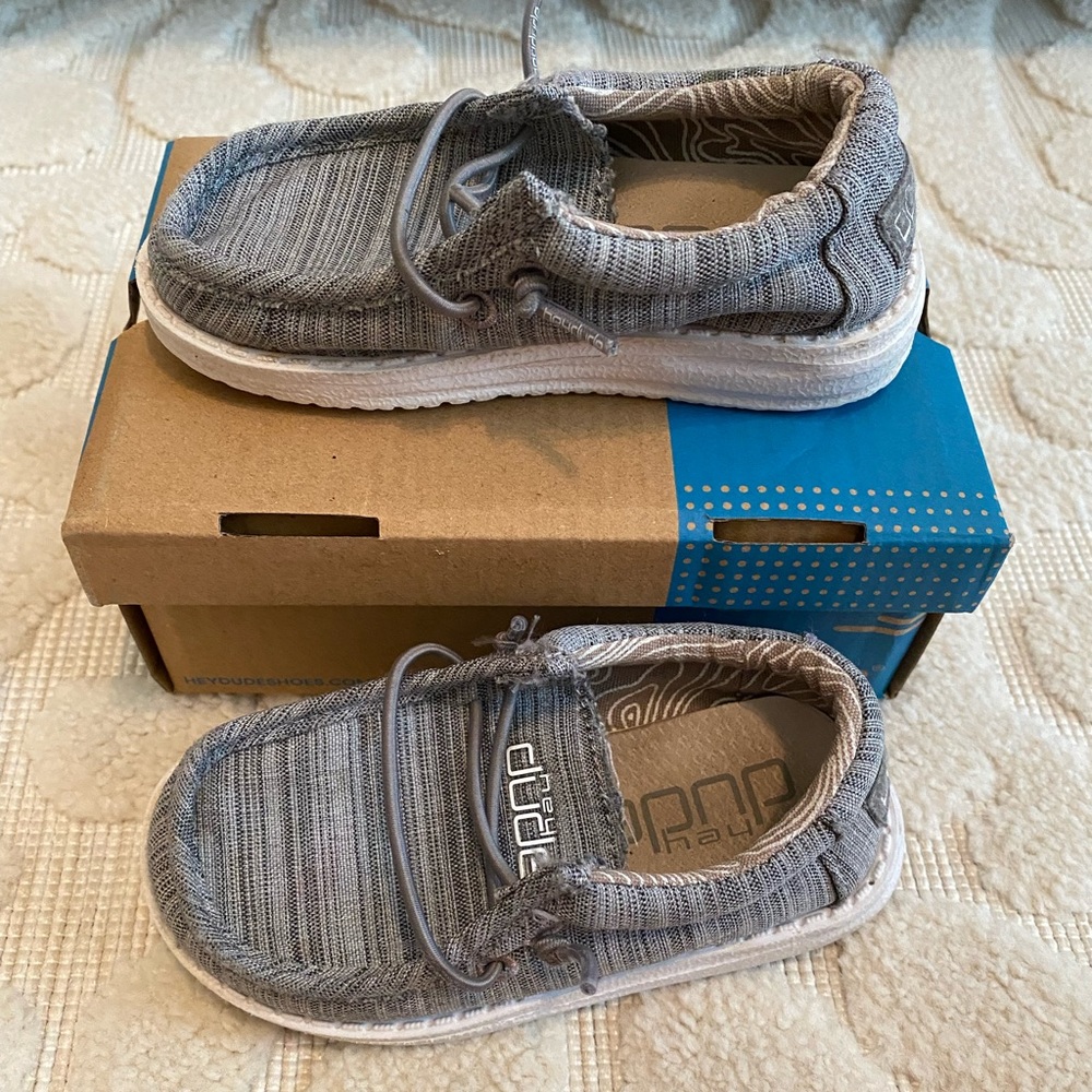 hey dude toddler size 7
